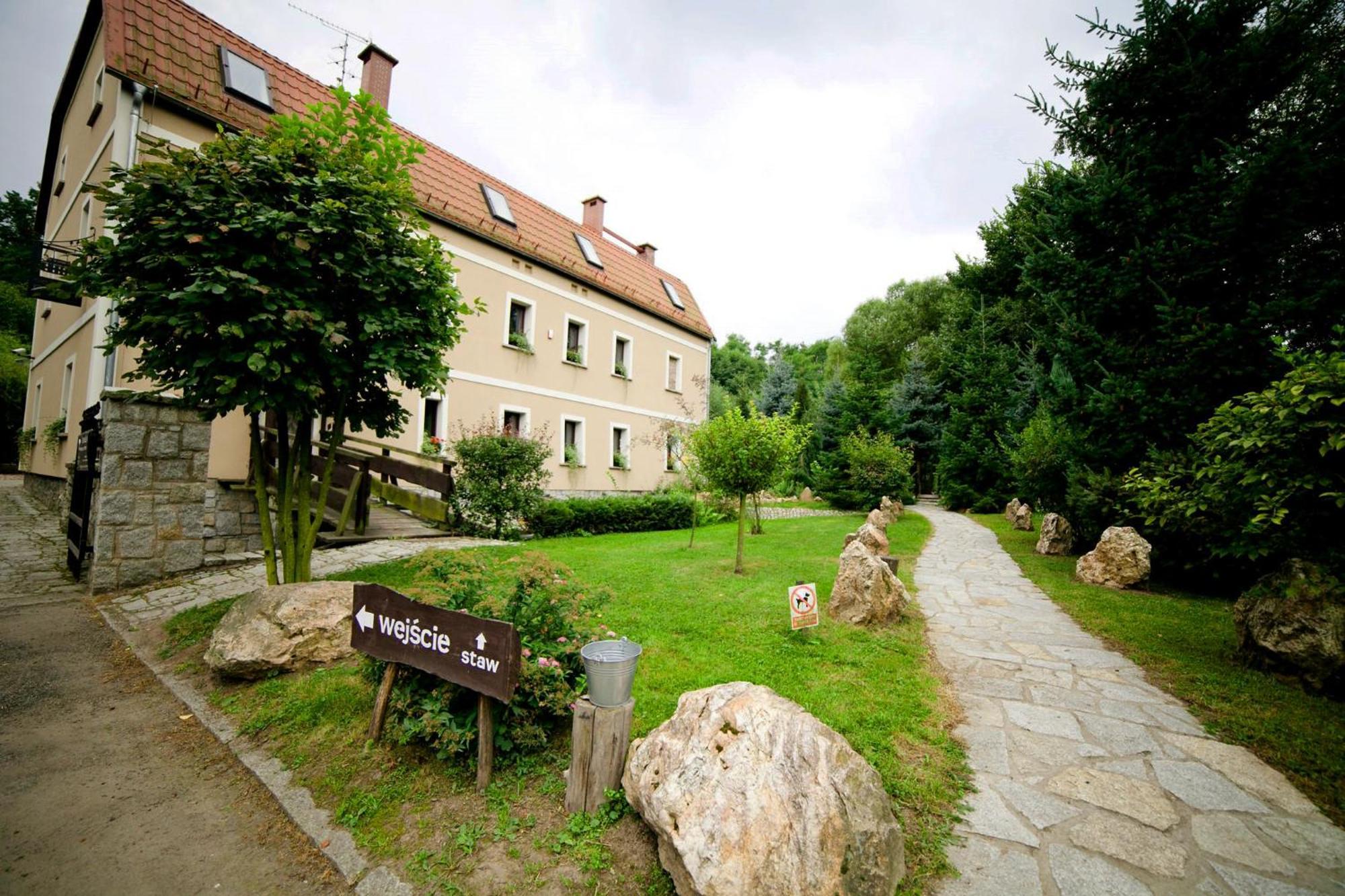 Rancho Slezanski Mlyn Szczepanów Kültér fotó