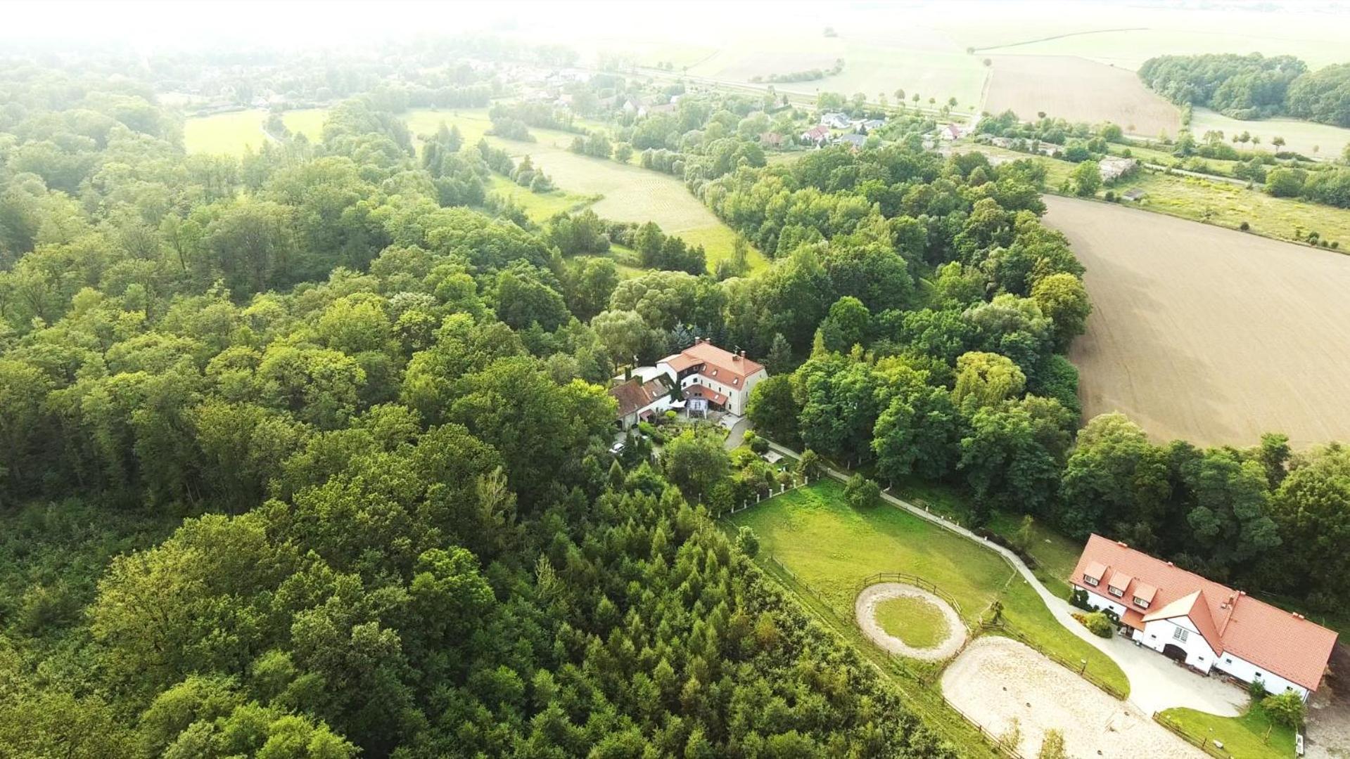 Rancho Slezanski Mlyn Szczepanów Kültér fotó